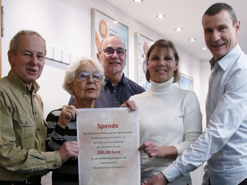 Spendenübergabe mit Frithjof Meinel, Uta Ballyer, Michael Kiese, Sylvia Schuster, Ingo Englich 